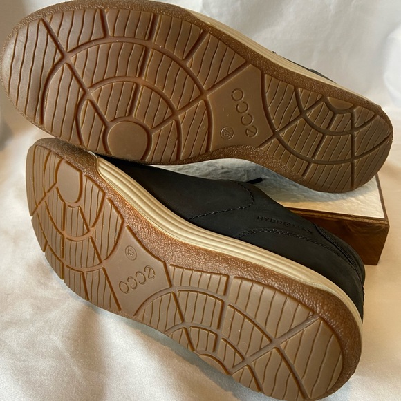 Ecco Hydromax Danish Design Black Leather Athletic Shoe Low-Top US 6-6.5. EU 37 - Picture 7 of 10